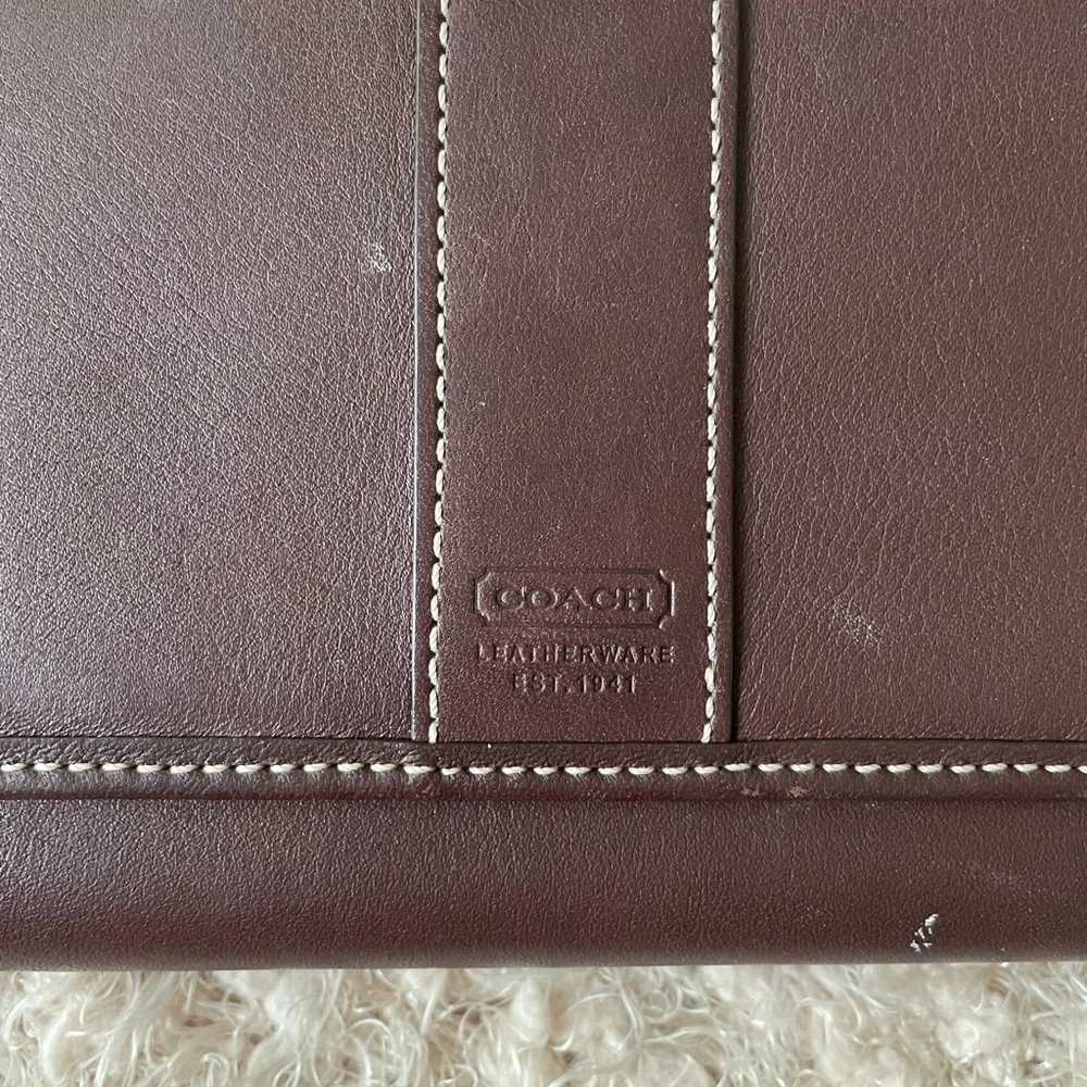 1990’s! Coach Leather Trifold Wallet - Picture 7 of 7